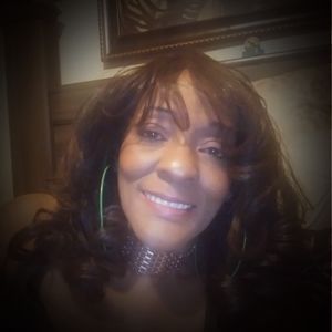 Meet your Posher, Joyce